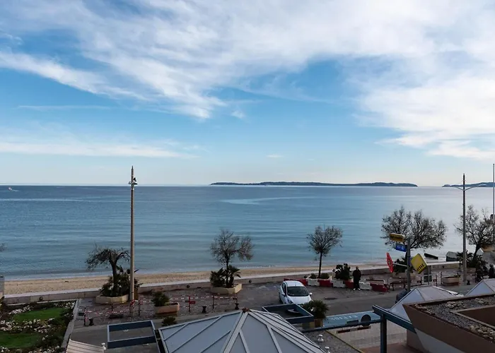 Apartman Au Lavandou Pour 3 Personnes Avec Climatisation - Fr-1-803-15 Le Lavandou